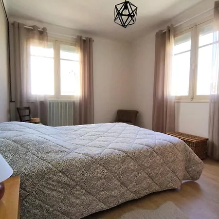 Maison De Vacances Dans Lauthentique Quartier De La Chaume - 4 A 5 Pers Dom wakacyjny *